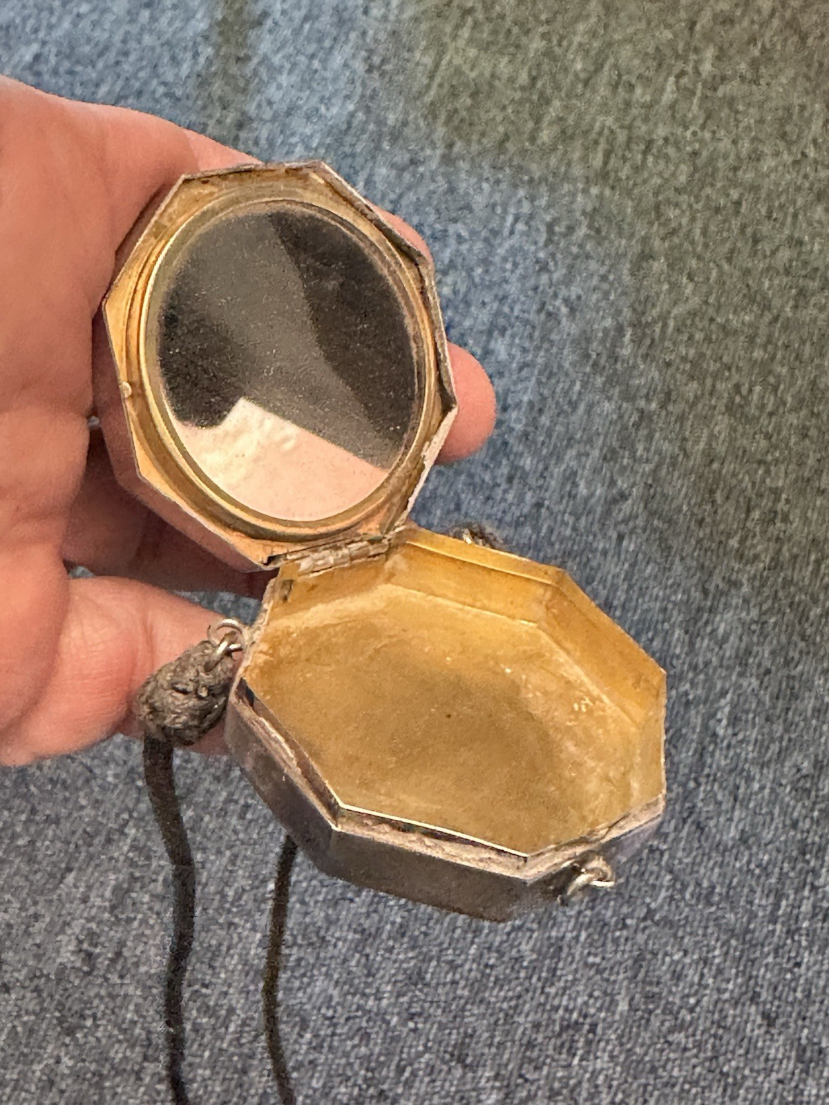 ART DECO NECKLACE WITH STERLING COMPACT/lipstick