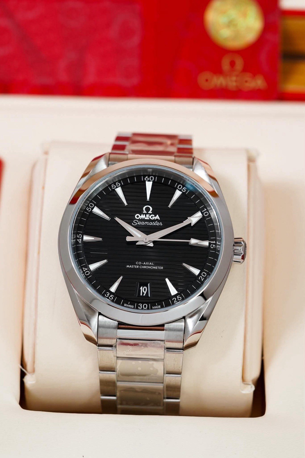 Omega Seamaster Aqua Terra 150M Black Dial 41mm New Full Set 220.10.41.21.01.001