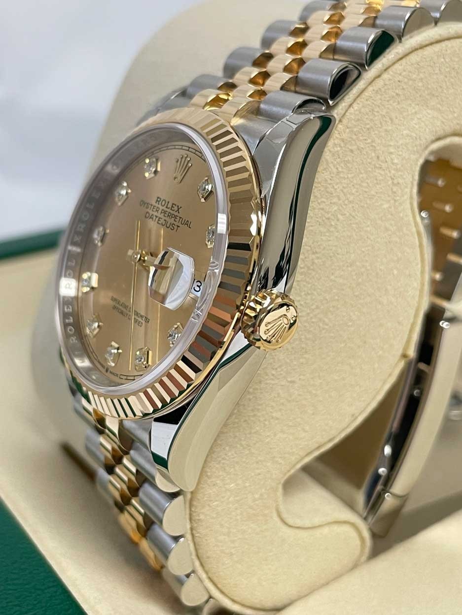 Rolex Datejust 36 SS/Yellow Gold 126233 Champagne Diamond Jubilee