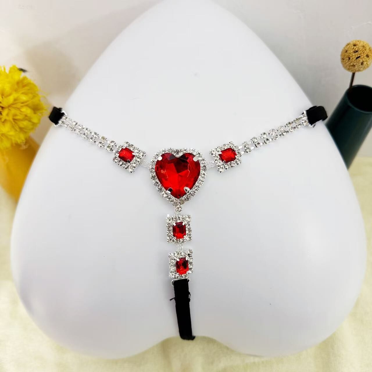 Sexy love Ruby Rhinestone body chain Personality trend panty chain Nightclub spa