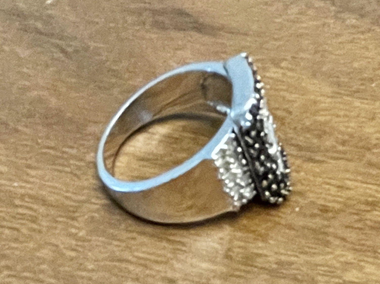 Vintage Silver Buckle Ring size 6 – Simulated Black and White Diamonds