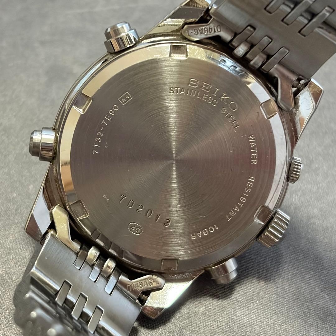 SEIKO SUS 7T32-7E90 chronograph wristwatch working condition