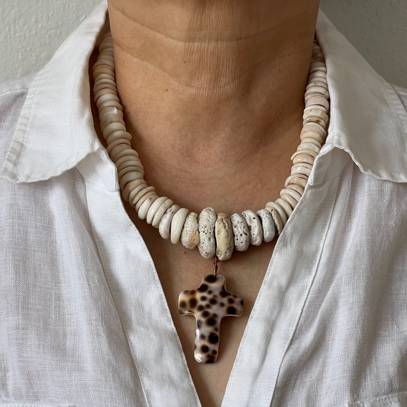 Puka Shell Necklace Vintage 70s w/Hand-Shaped Tiger Cowrie Shell Cross Pendant