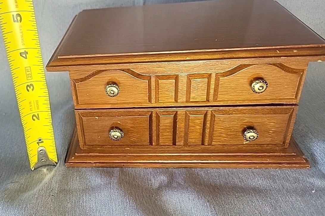 Vintage Wood Centurion Jewelry Box Imports Taiwan Velvet Lined 1970’s