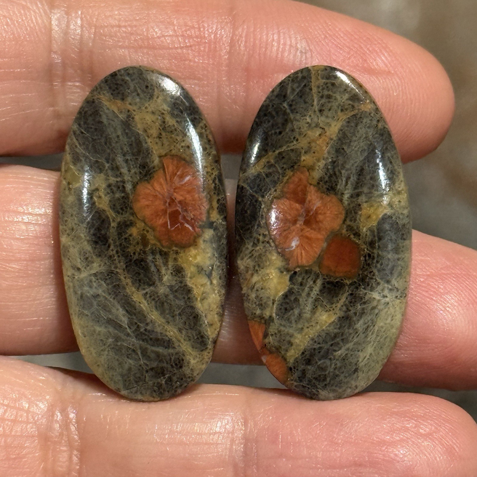 48ct 34.5×17.5×5.3mm Pair Peanut Obsidian Oval Cabochons Poppy Picture Stones
