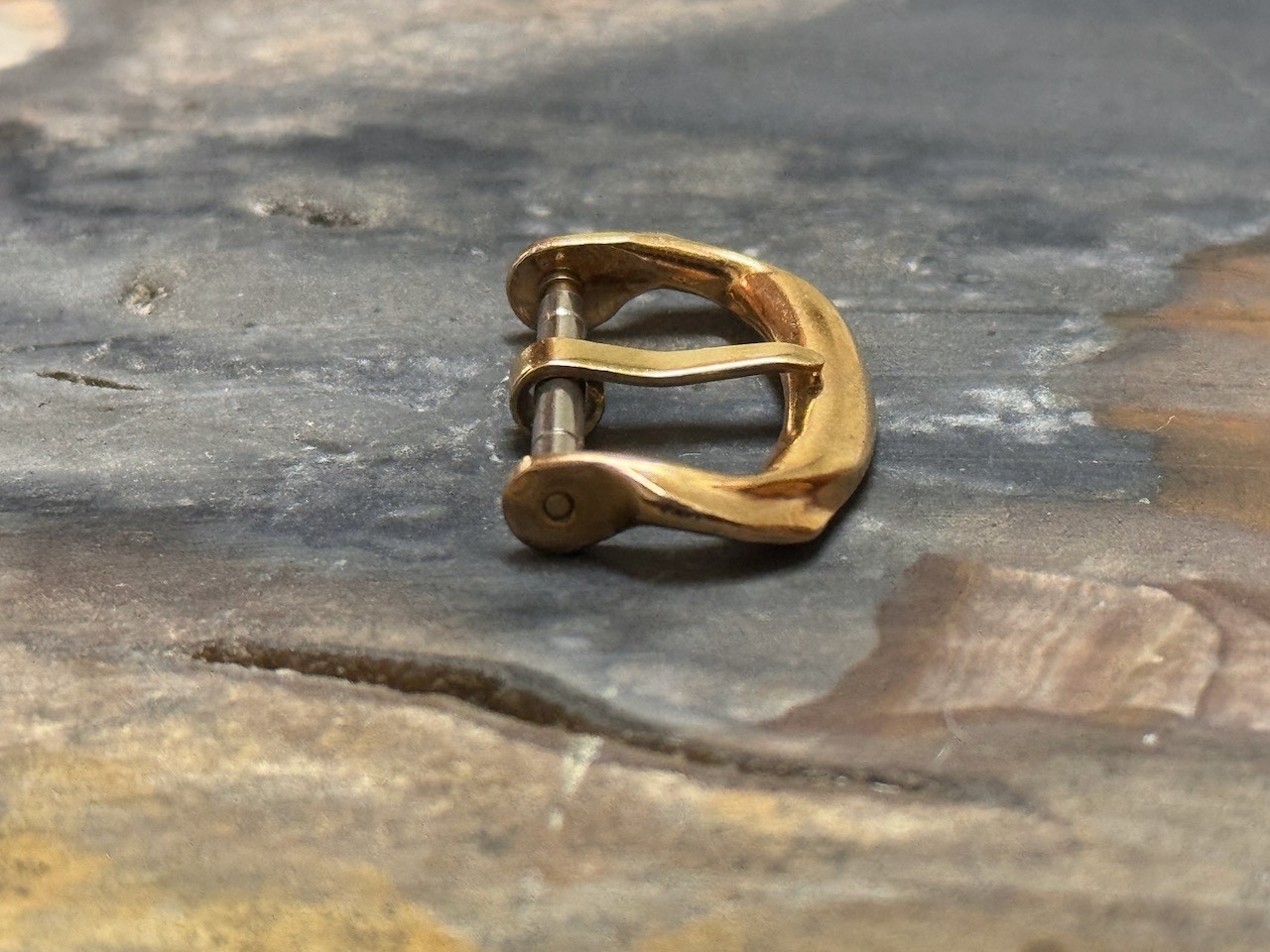 Faceted corners 1930s NOS vintage 16mm yellow gold-plated vintage watch buckle