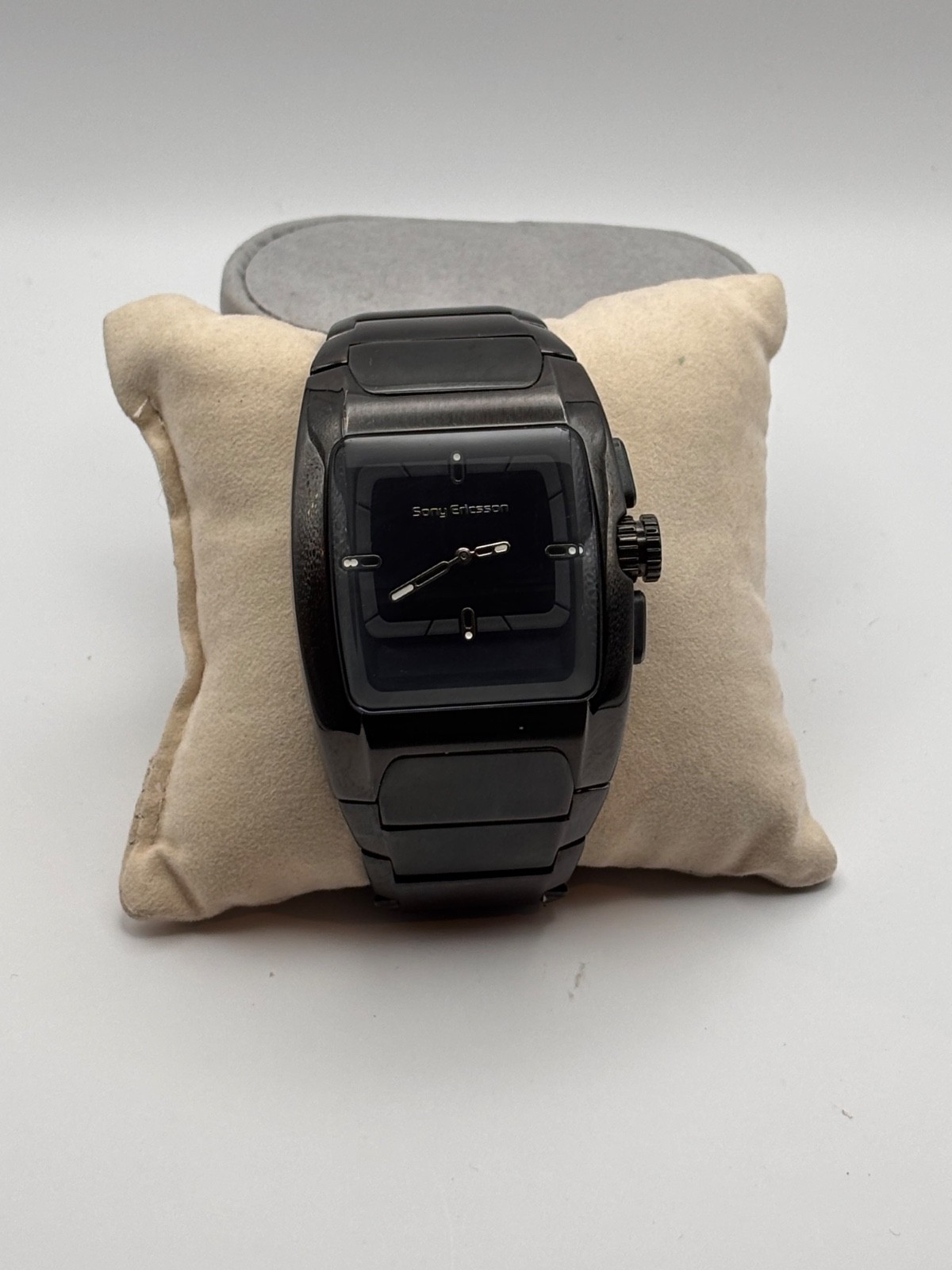 Sony Ericsson MBW-150 Black Bluetooth Smart Watch OLED Rare Collector Fully Work