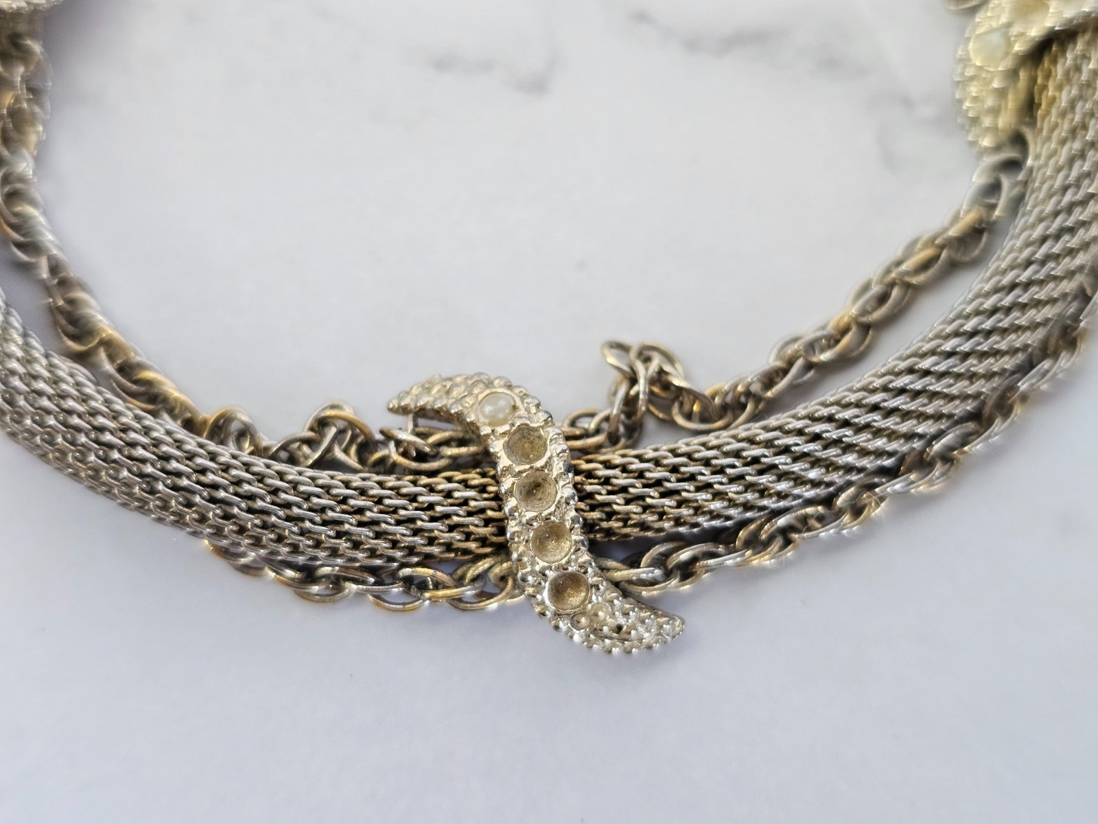 Vintage Signed GOLDETTE Gold Tone Mesh Chain Bracelet Faux Pearl Flowers 7″