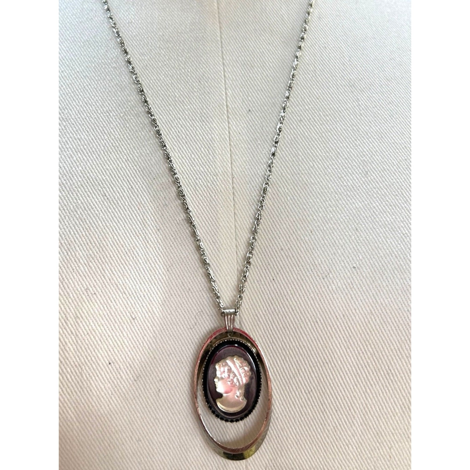 Silvertone Overhead Necklace 24 Inch Cameo Pendant 1.75″