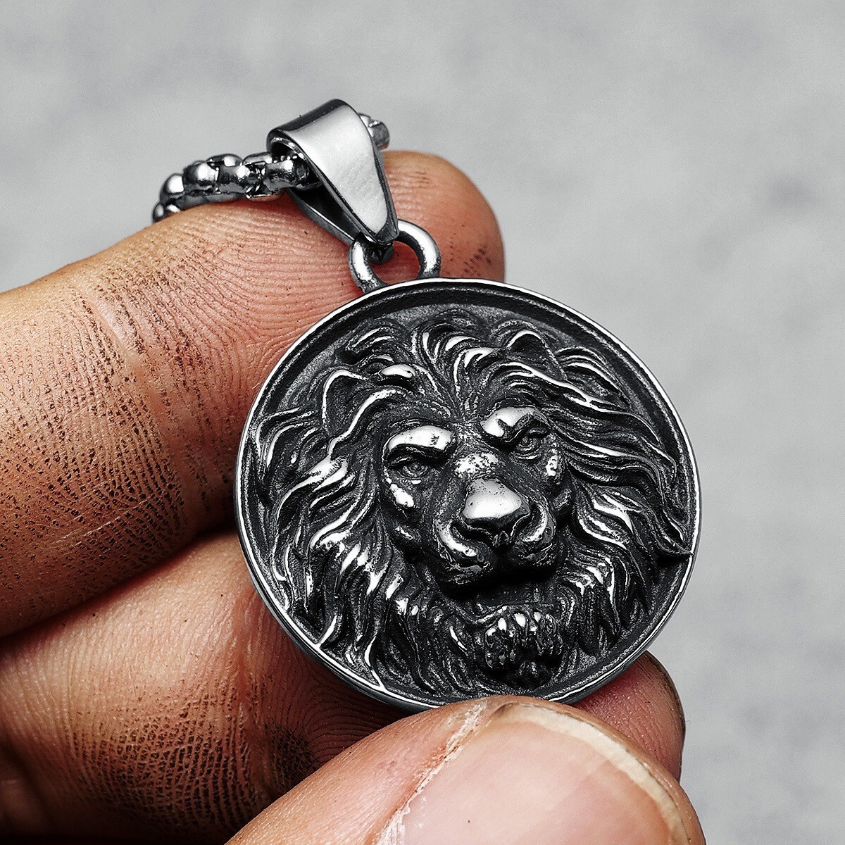 Angry Lion Face Men Necklace 316L Stainless Steel Animal Retro Relief Pendant