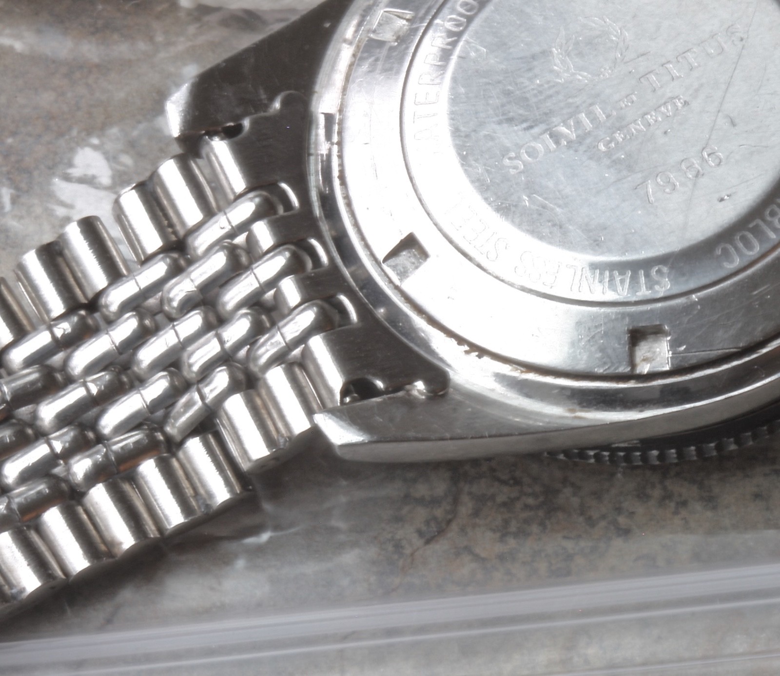 22 SOLD Titus 1960s Beads of Rice band 20mm to Calypsomatic vintage divers watch