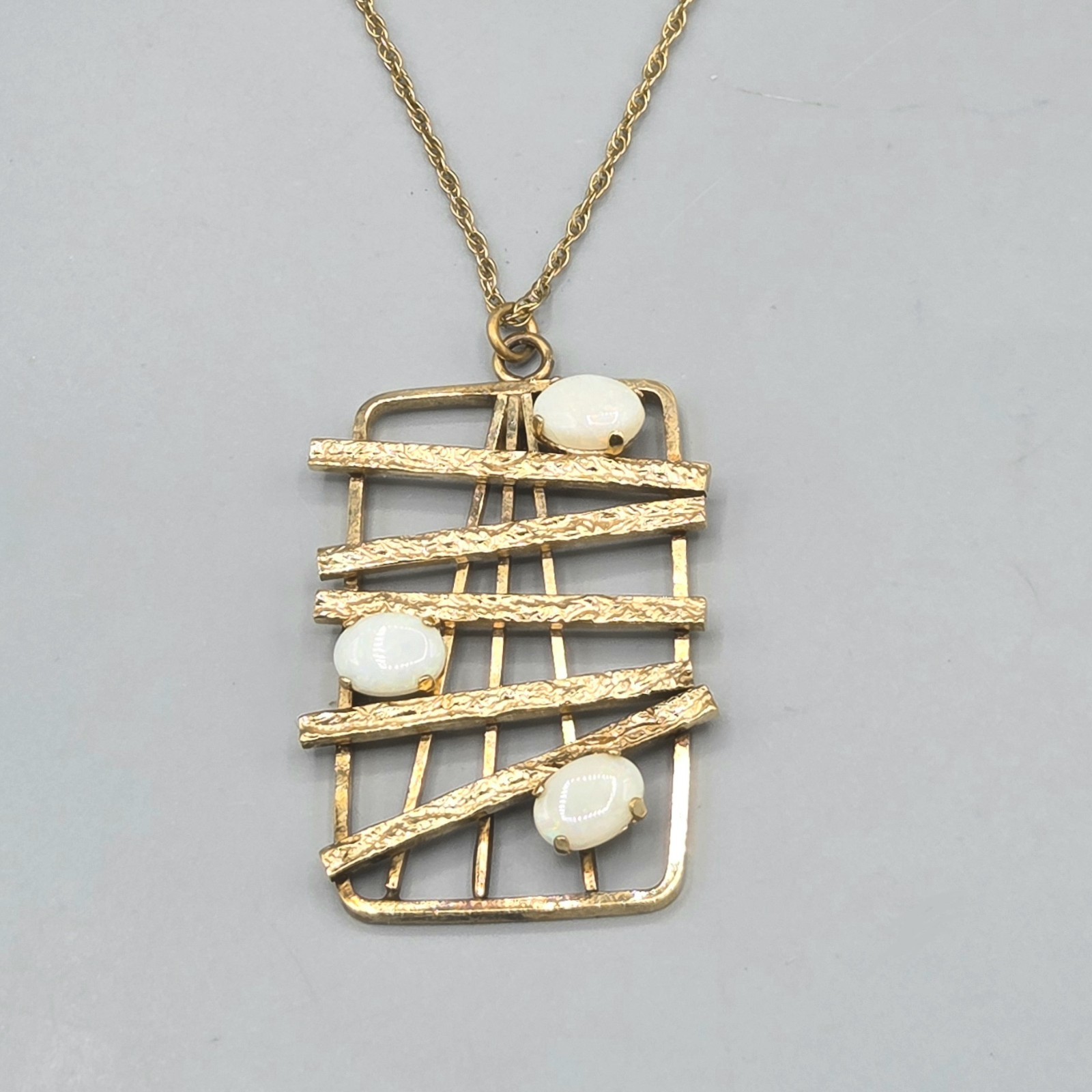 Winard 12k GF Mid Century Triple White Opal Pendant 10k GF Chain Necklace 24″