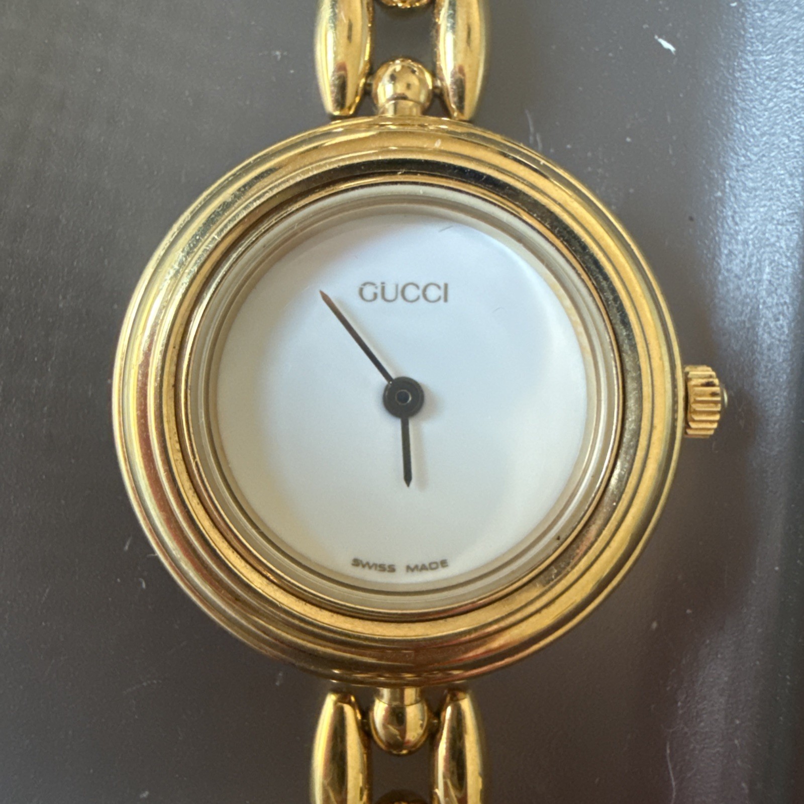 Vintage Gucci 11/12.2 Change Bezel Watch Gold Tone Swiss Made Women’s