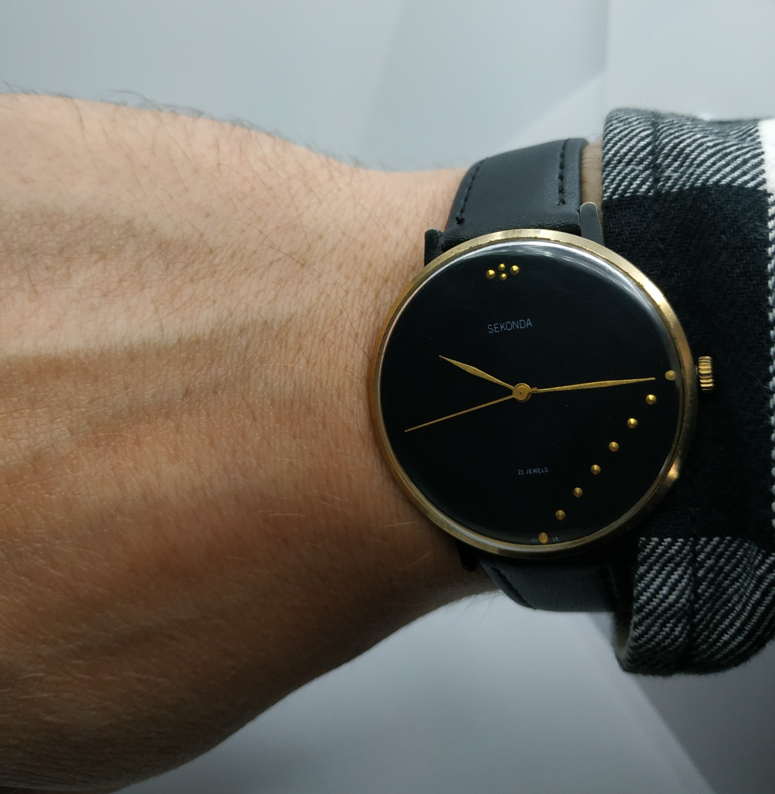 Men’s Dress Vintage Watch SEKONDA USSR Mechanical Zarya Retro Soviet 21 jewels ☭
