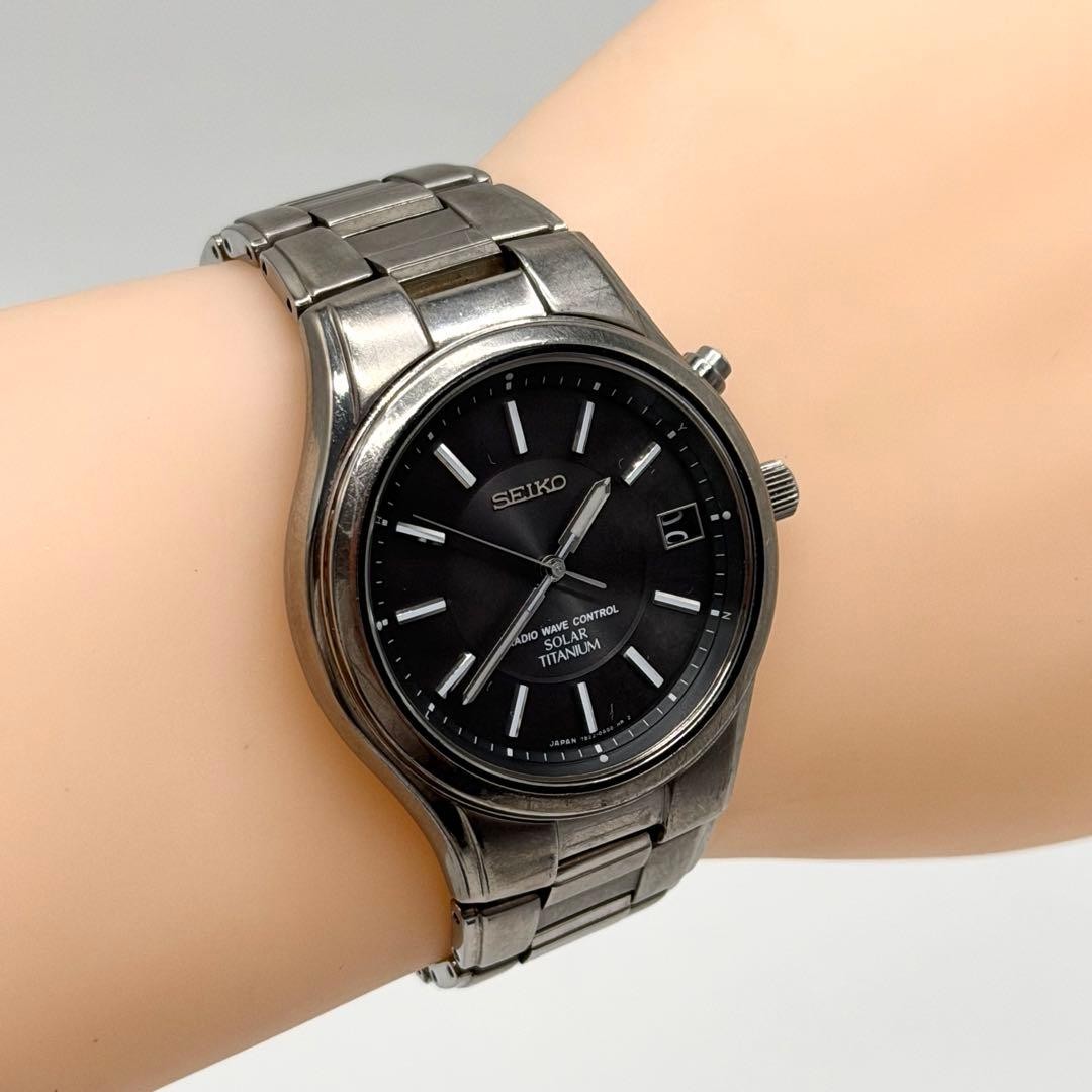 Working Seiko Radio-Controlled Solar Titanium 7B22-0AD0 Black Dial, supervised b
