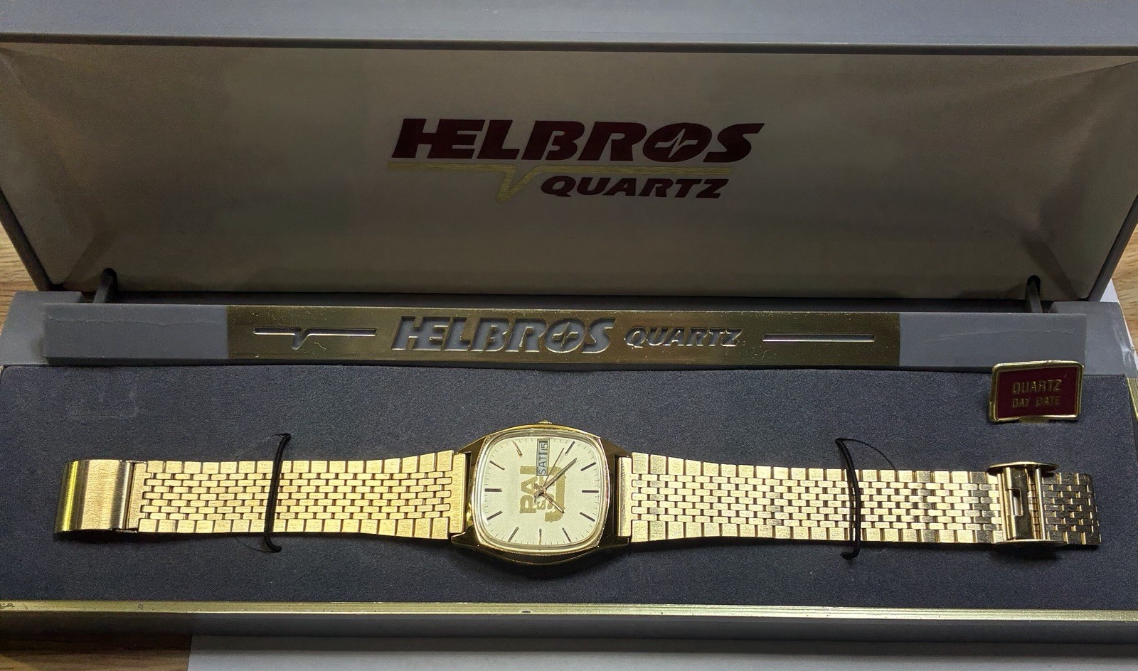 Helbros Quartz Men’s Dress Day/Date Analog Watch Gold Bracelet White Dial Box