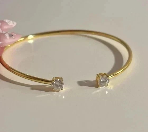 1.0Ct Round Cut Created Diamonds Women’s Bangle Bracelet 14K Yellow Gold Plated