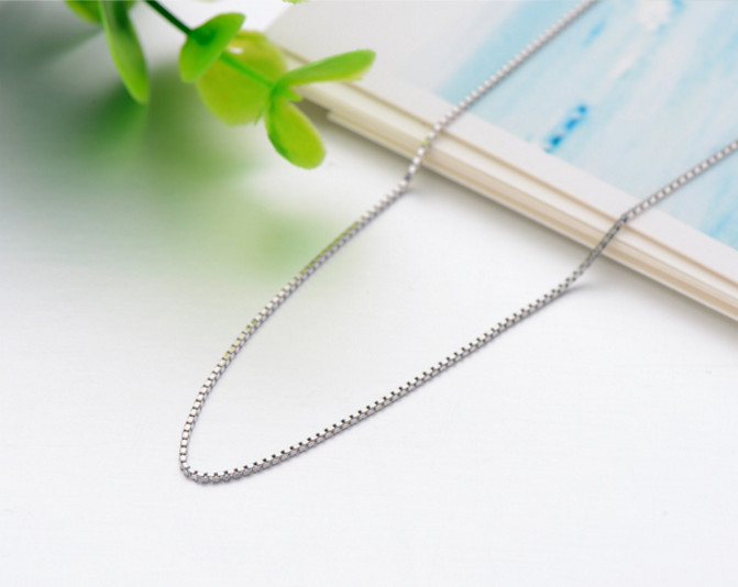 New Silver Box-Chain 18″ 0.8mm Necklace Italy Made