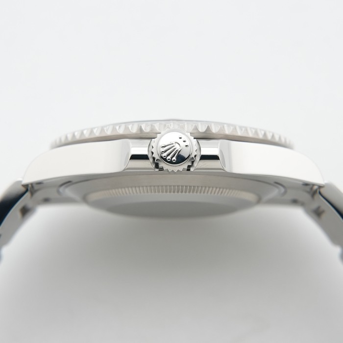 ROLEX Submariner Date 41 126610LV Warranty 2021