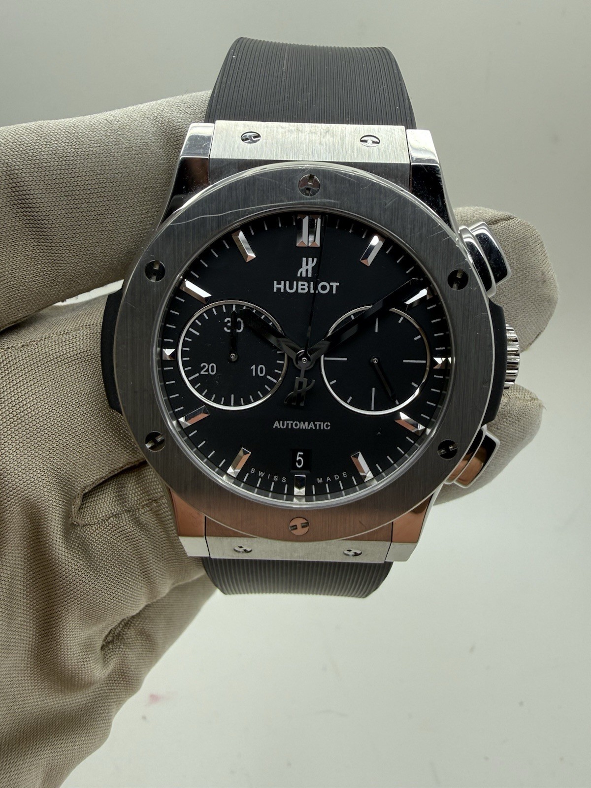 Hublot Classic Fusion Chronograph Auto Titanium Rubber Watch 521.NX.1171.RX B+P