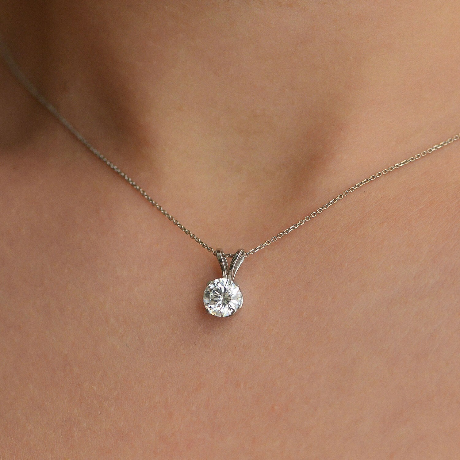 0.7CT Round Cut Natural Diamond Women’s Wedding Solitaire Pendant 14k White Gold