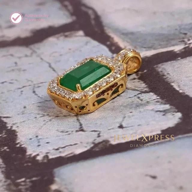Natural Green Emerald 2Ct Emerald Cut Women Halo Pendant 14K Yellow Gold