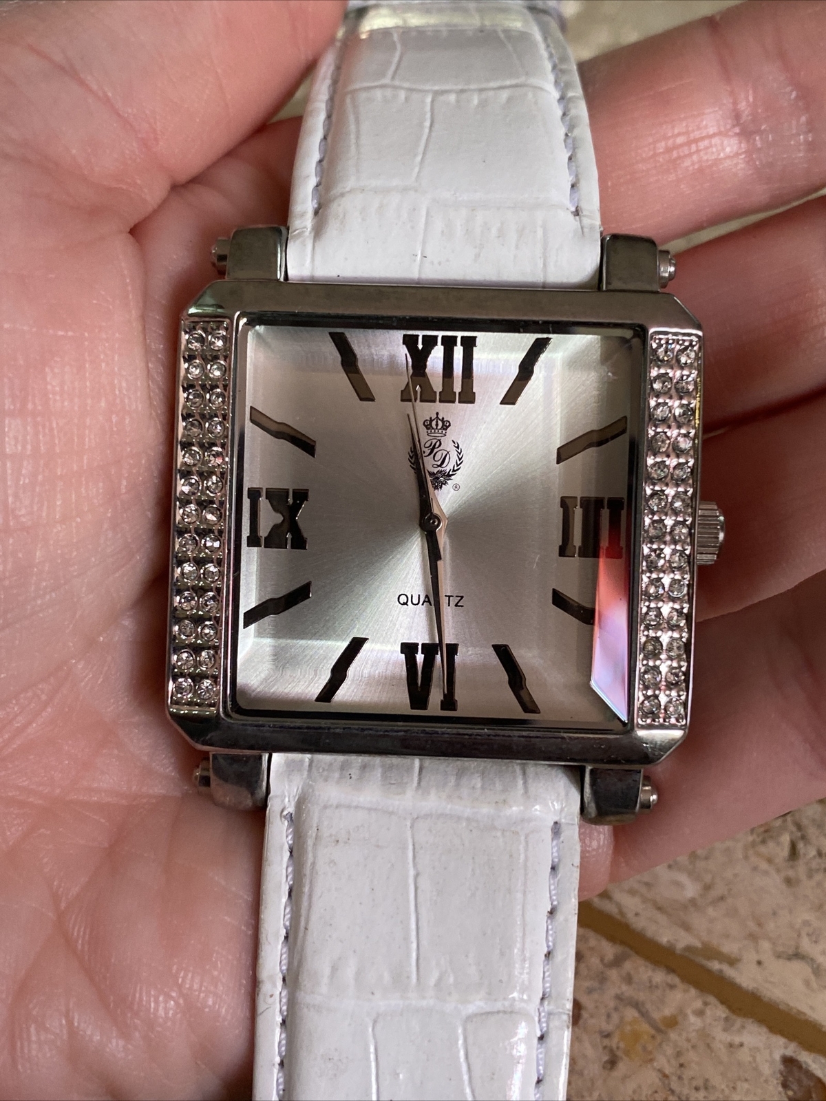 Women’s white leather strap PD Premier Design quartz watch – Needs Battery #1654