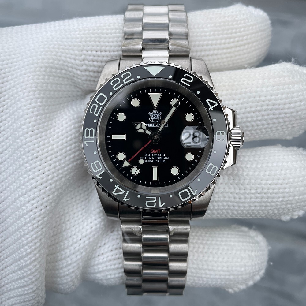 Steeldive SD1993, GMT, ‘Bruce Wayne’, NH34, Sapphire, Lume, 300m Diver, Diving