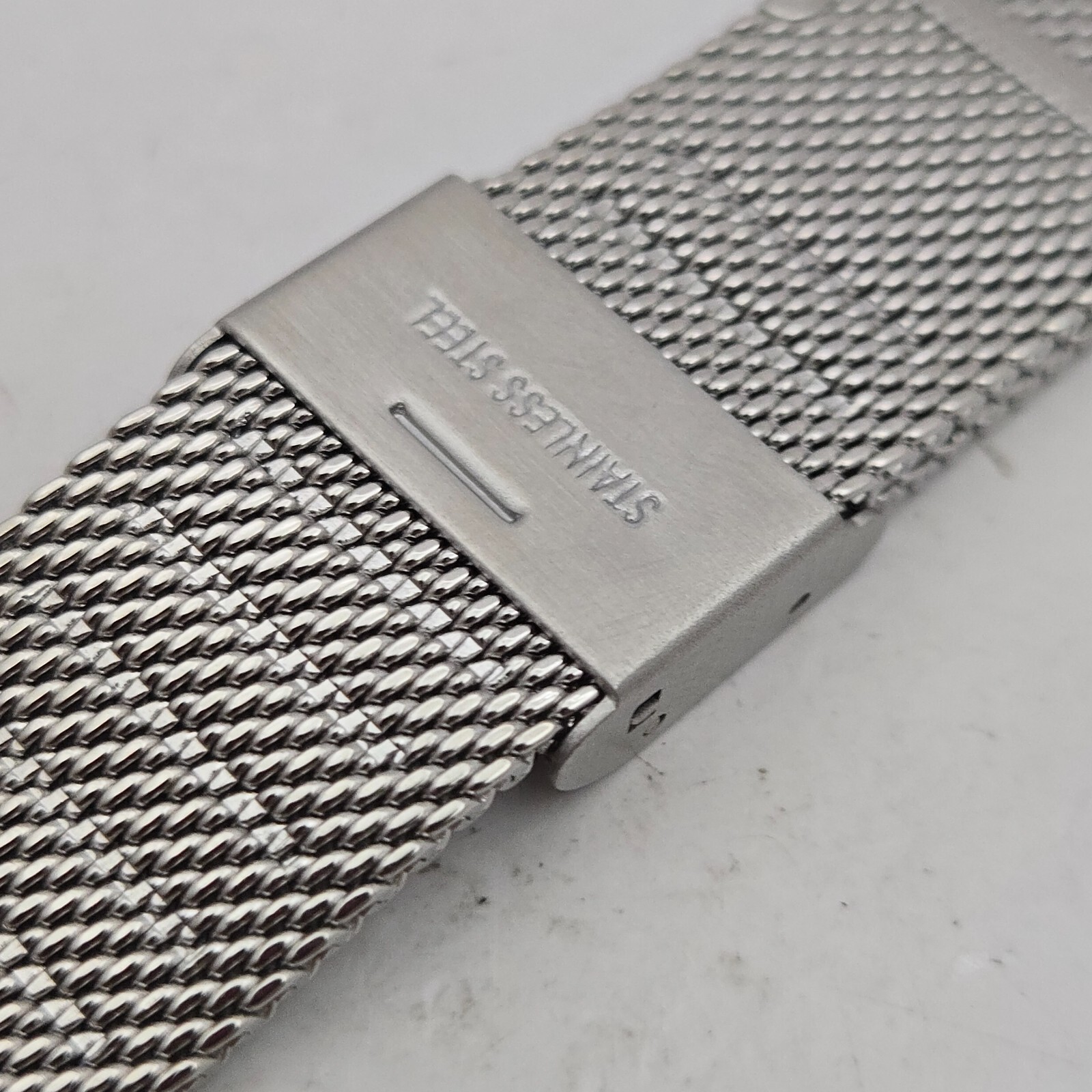Unbranded Stainless steel mesh watchband/Bracelet 20mm