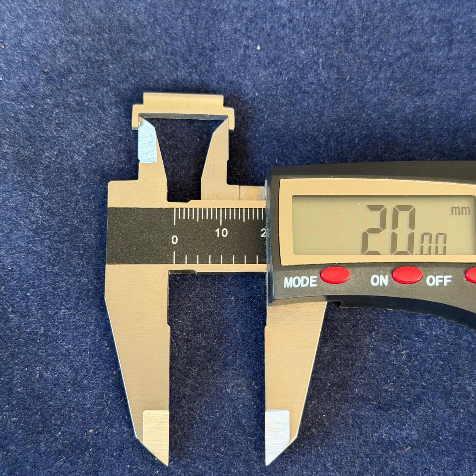 18mm to 20mm Adapters for Casio F91W-1, Watch Band Converters – Stainless Steel