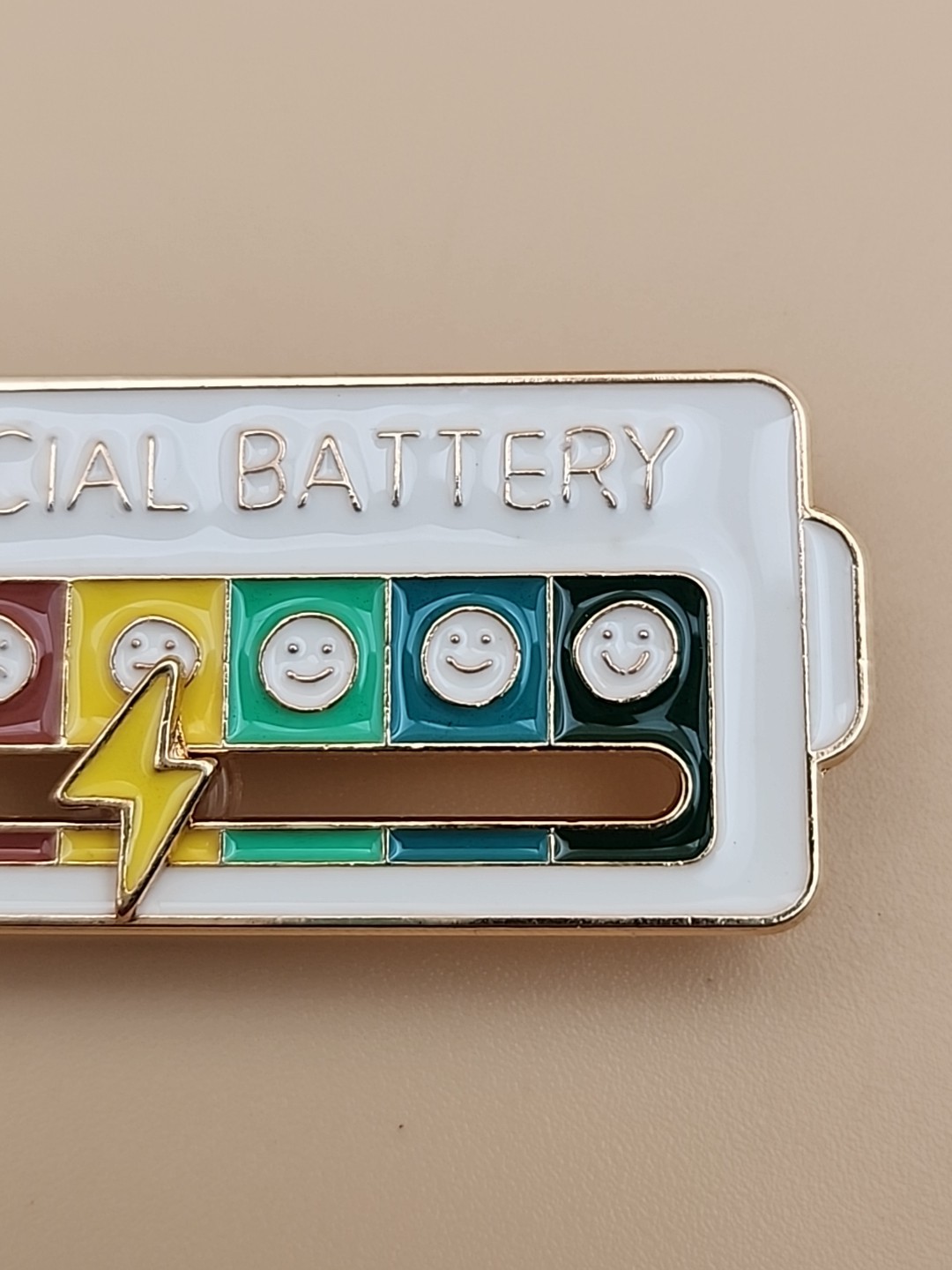 2 pk Interactive My Social Battery Emoji/My Moodtracker Emoji Enamel Pin