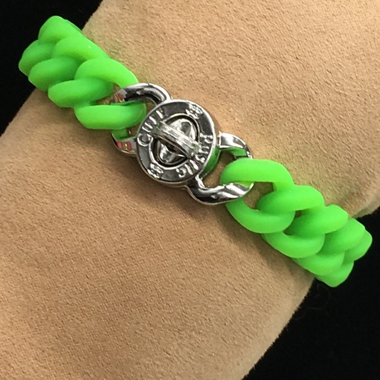 Rustic Cuff Silver Tone TurnLock Lime Green Silicone Stretch Mock Chain Bracelet
