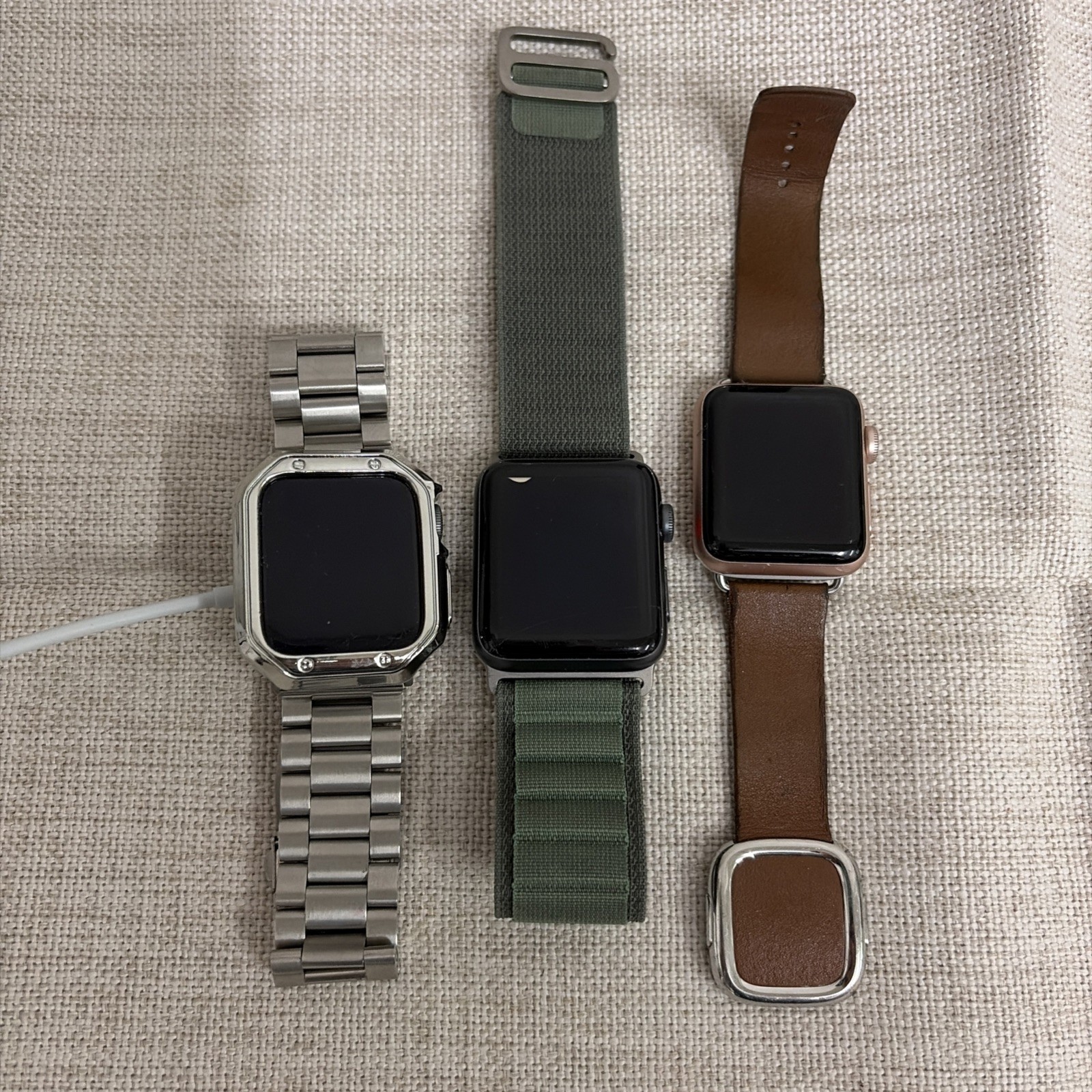 Series 3 Apple Watches 1 Locked 2 Unlocked