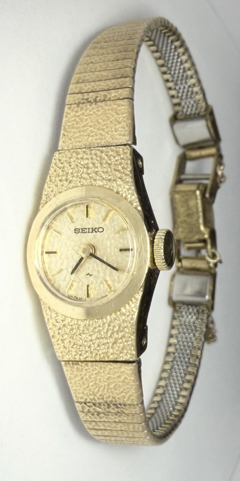 Vintage Seiko Womens Watch 16mm Champagne Dial Gold Tone Manual 11-0459 6”