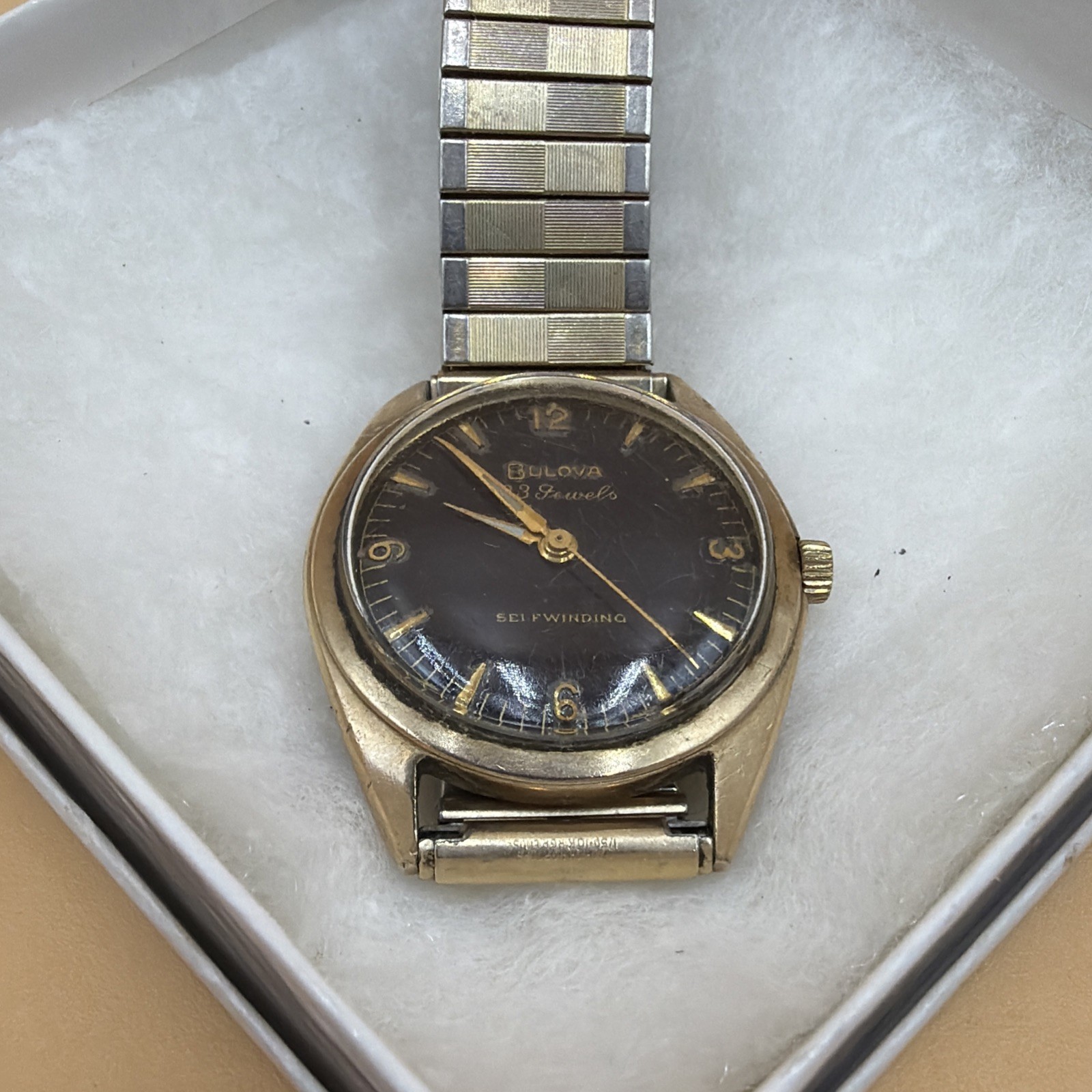Vintage Mens Bulova 23 Jewels Selfwinding Watch Working Condition