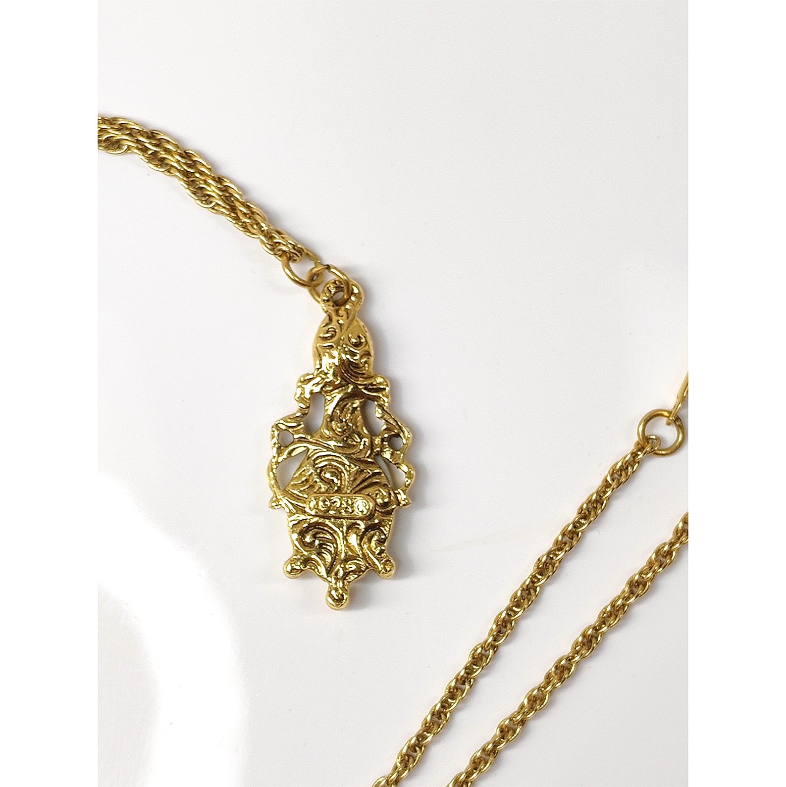 Vintage 1928 Brand Victorian Revival Pendant Necklace 90s Floral Rose Pink 19″