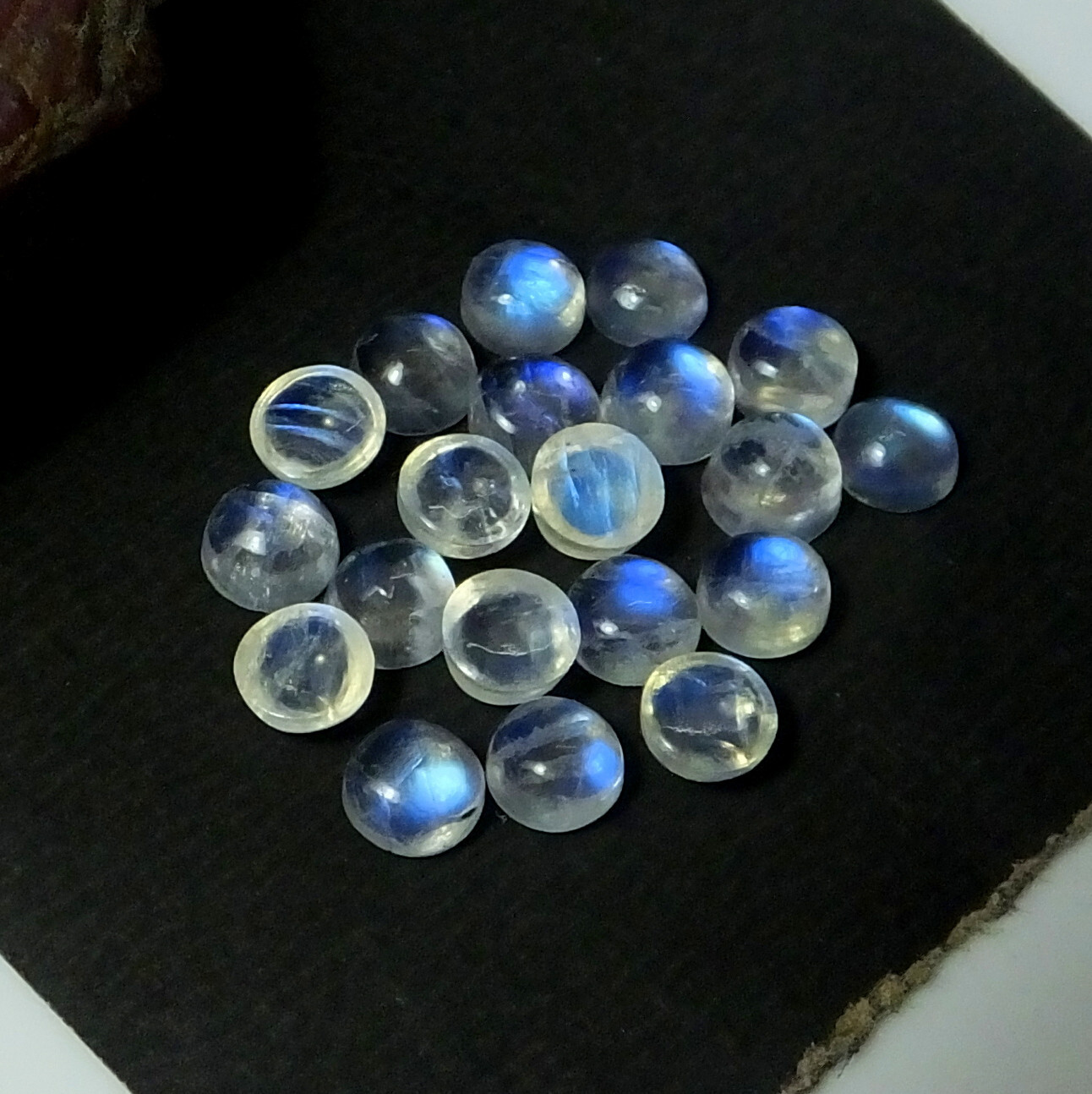 Rainbow Moonstone Blue Fire 6X6 mm Round Cut Cabochon Natural Gemstone 20 Pieces