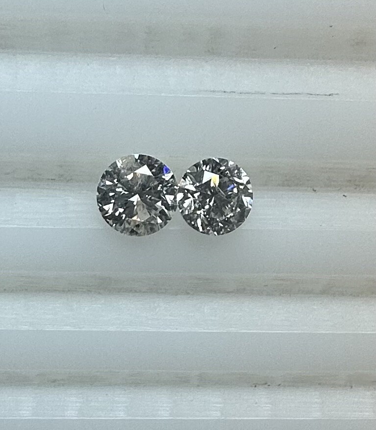 1.02Cts VERY GOOD CUT NATURAL DIAMOND STUD EARRINGS MATCHING PAIR ROUND 1 CARAT