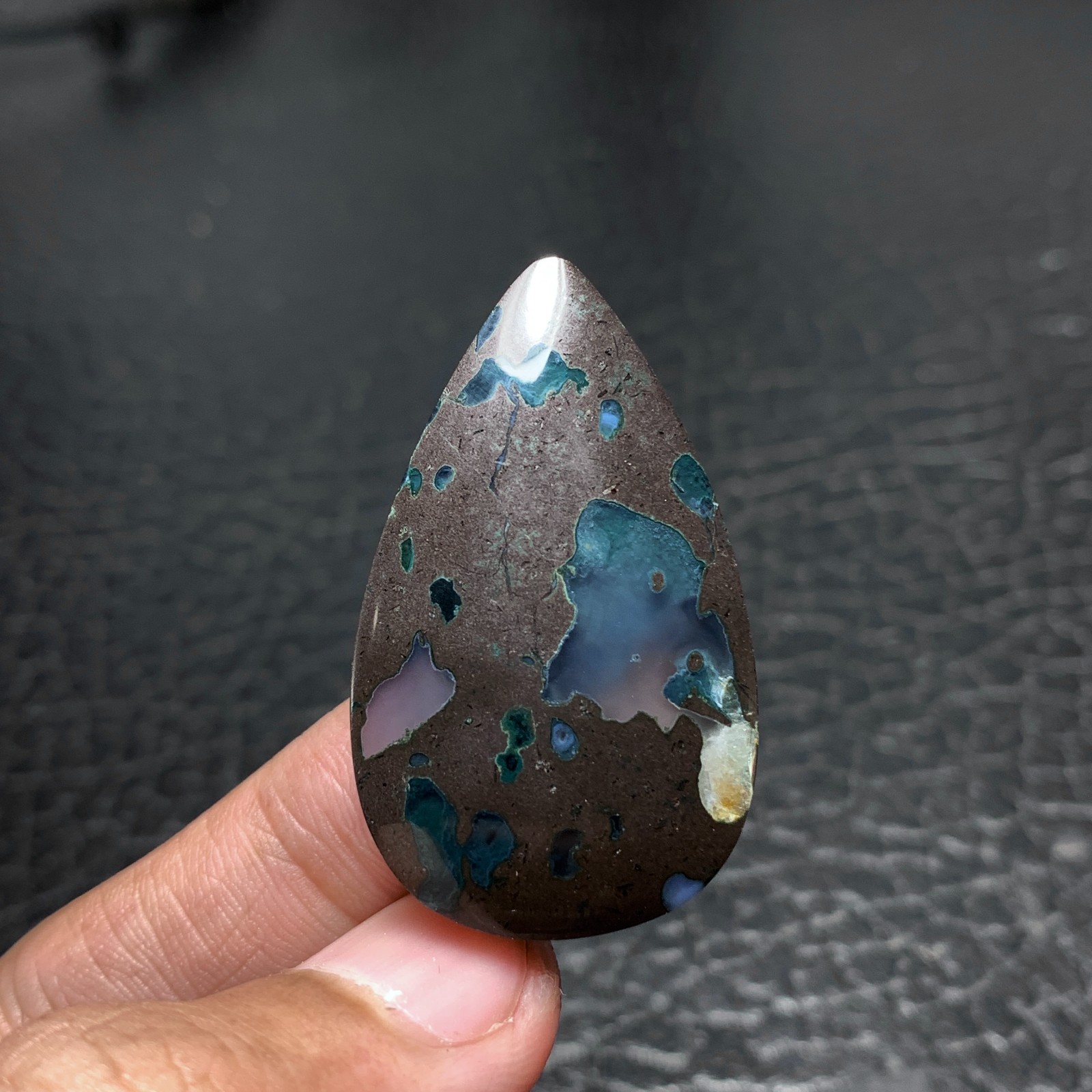 Amygdaloidal Agate Cabochon 39×23.5x7mm High Quality 50.5 ct