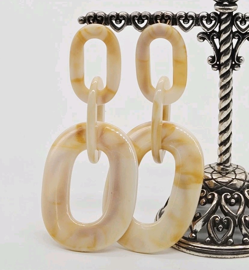 Oval Hoop Acrylic earrings Marbled Graduated Dangle Vintage 80’s style 3.75 in