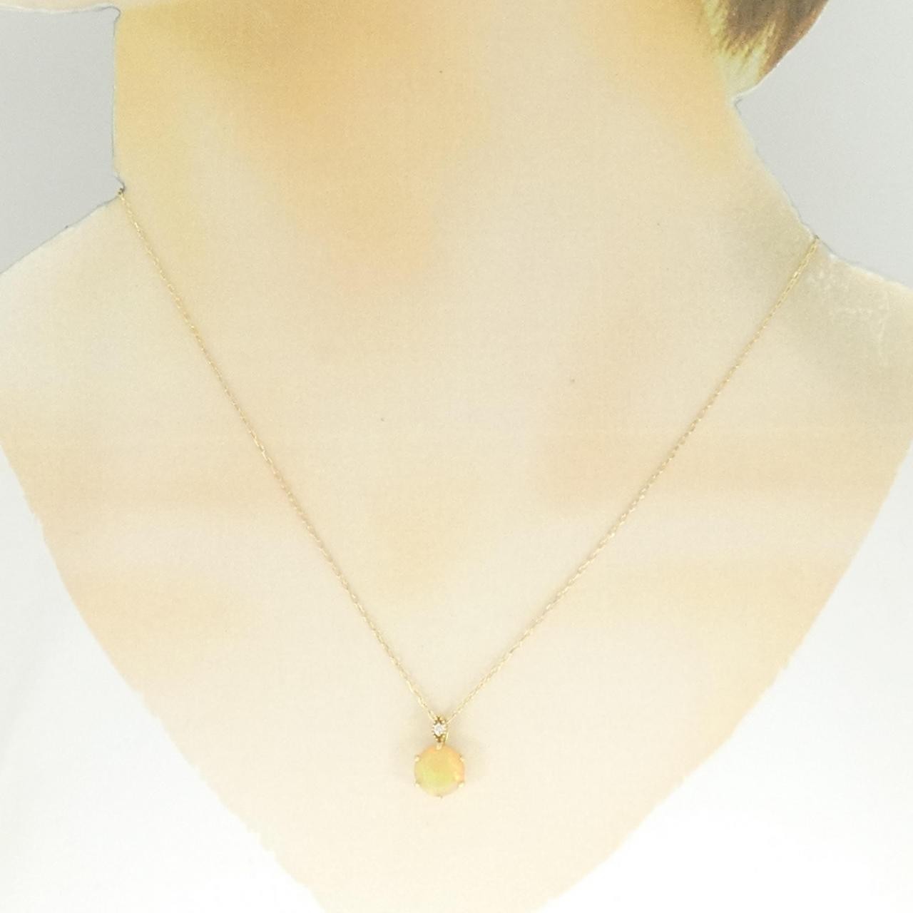 Authentic 18K Yellow Gold Opal Necklace #270-004-107-2872