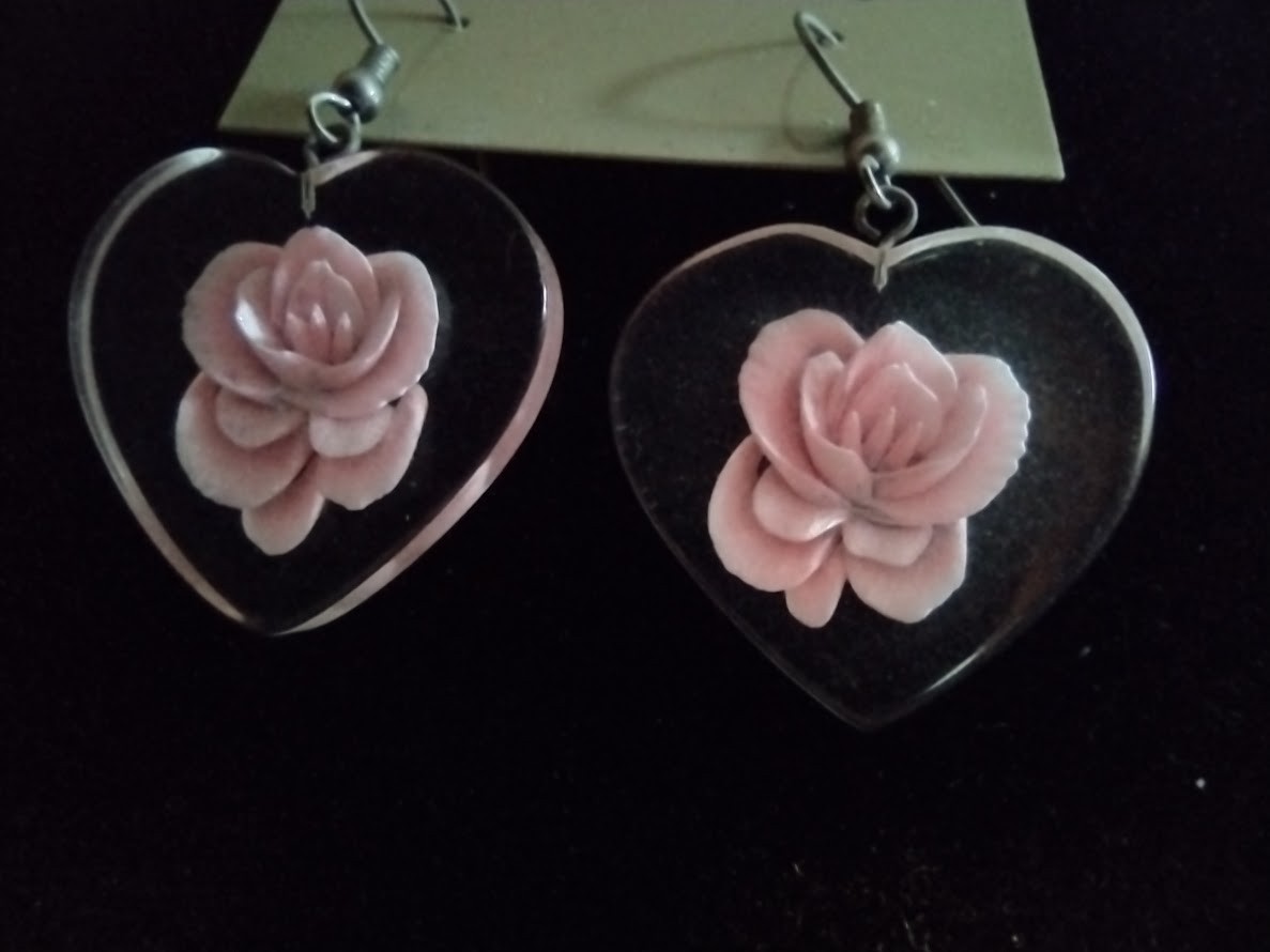 Vintage Heart Shaped Reverse Carved Lucite Pink Rose Dangle Earrings
