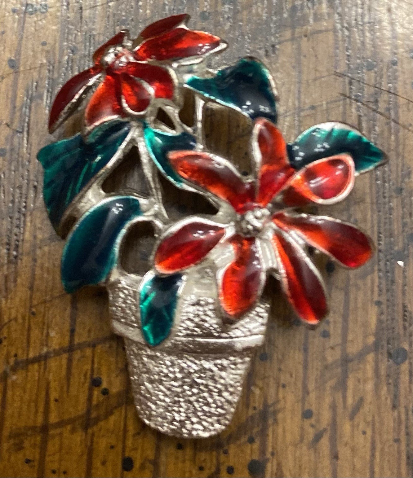 VTG 1 1/8” Silver Tone Potted Poinsettia Plant Christmas Holiday Brooch Pin