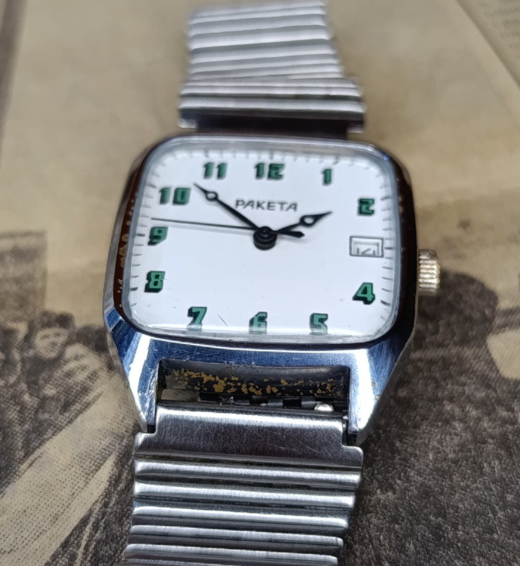 Nice collectiable Soviet Vintage Raketa Original USSR watch 2614.H 18j early 80s