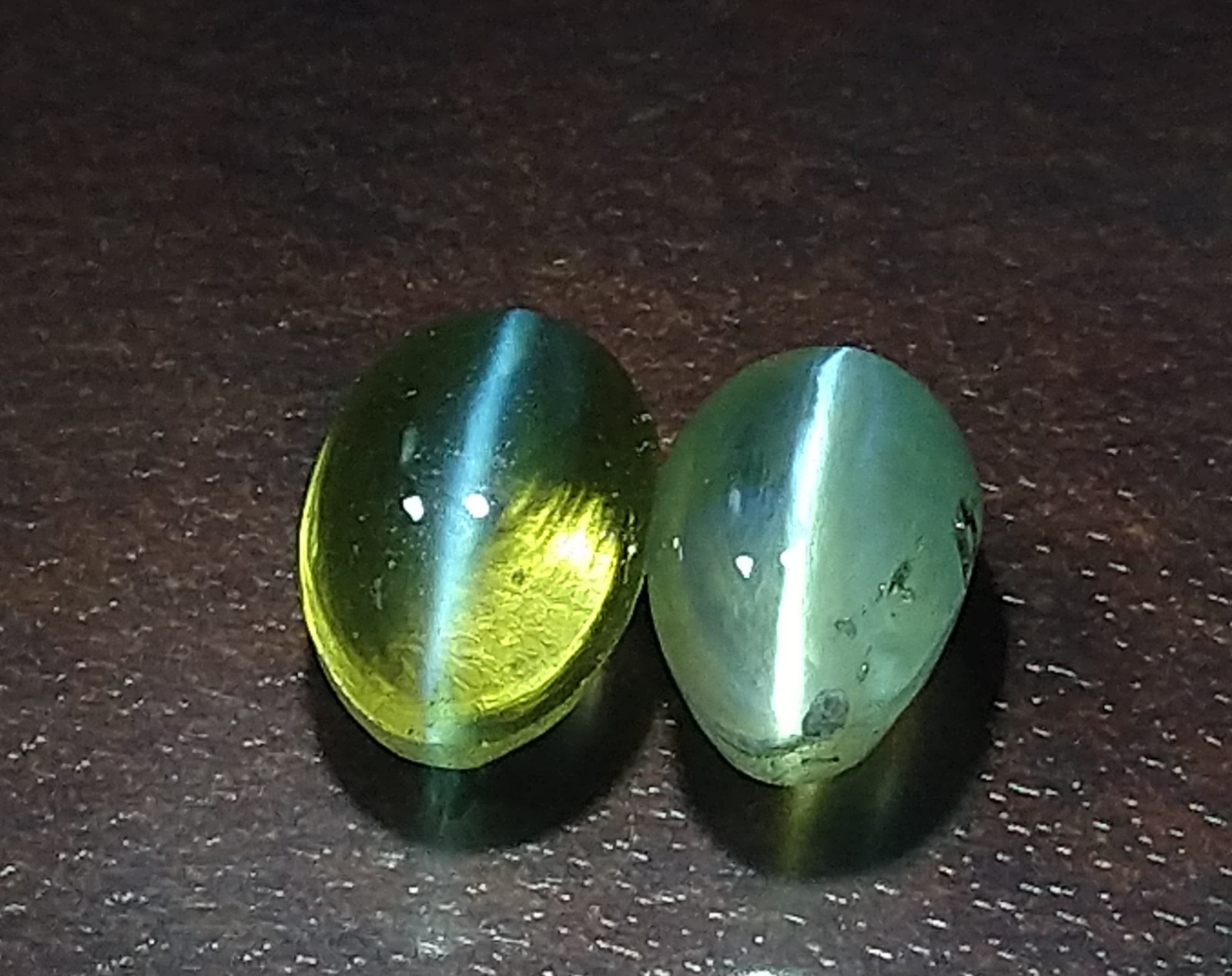 Natural Chrysoberyl Cat’s Eye 1.90ct – 2pcs – Sri-Lanka.