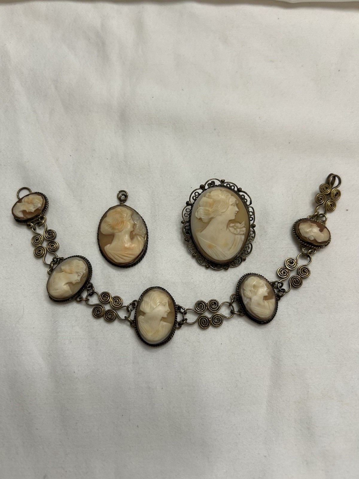 Antique Hand Carved Shell Cameo Brooch, Pendant & Bracelet Filigree Unmarked