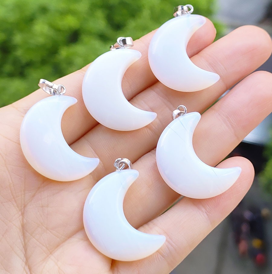 10pcs Opal Gems Moon Pendants stone Chakra Reiki Amulet