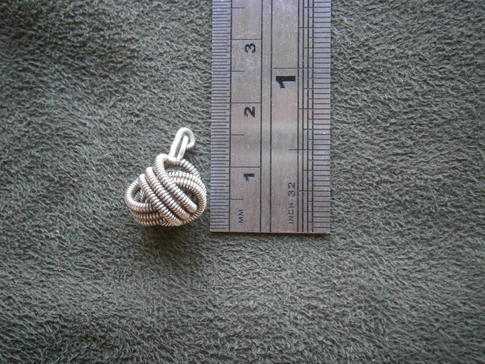 French Knot Love Knot Vintage Sterling Silver Bracelet Charm Pendant 3.0g