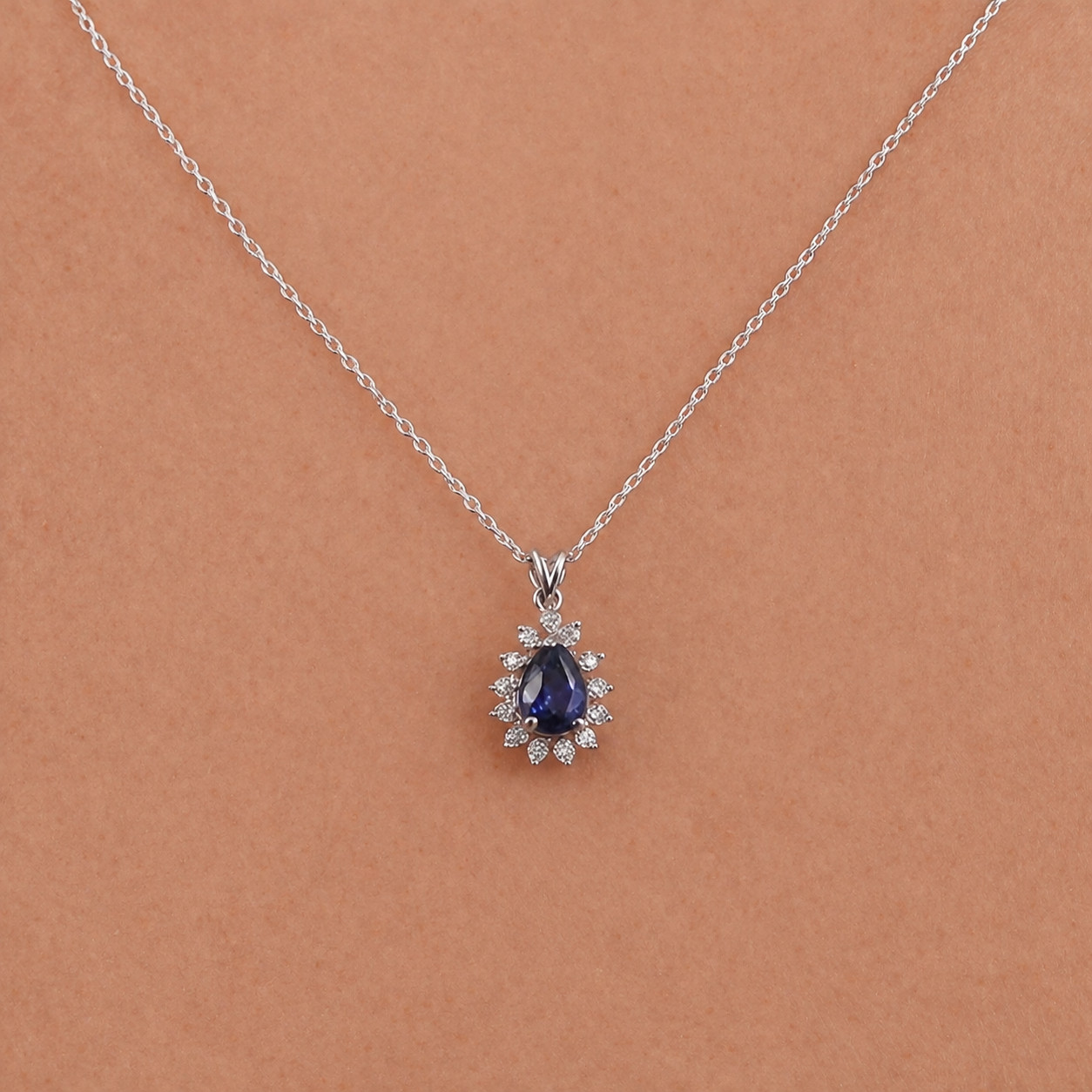 0.32ct Natural Blue Sapphire Diamond Pendant 8K White Gold Halo Necklace 16.5