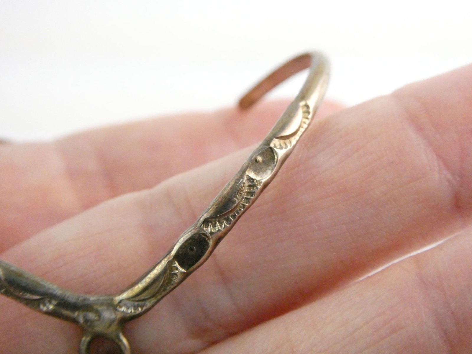 Southwestern Sterling Silver V Shape Turquoise Drop Design Cuff Bracelet 6.25 In